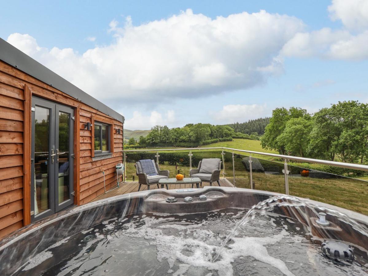 The Cabin At Evelyns Retreat Corwen Exterior photo
