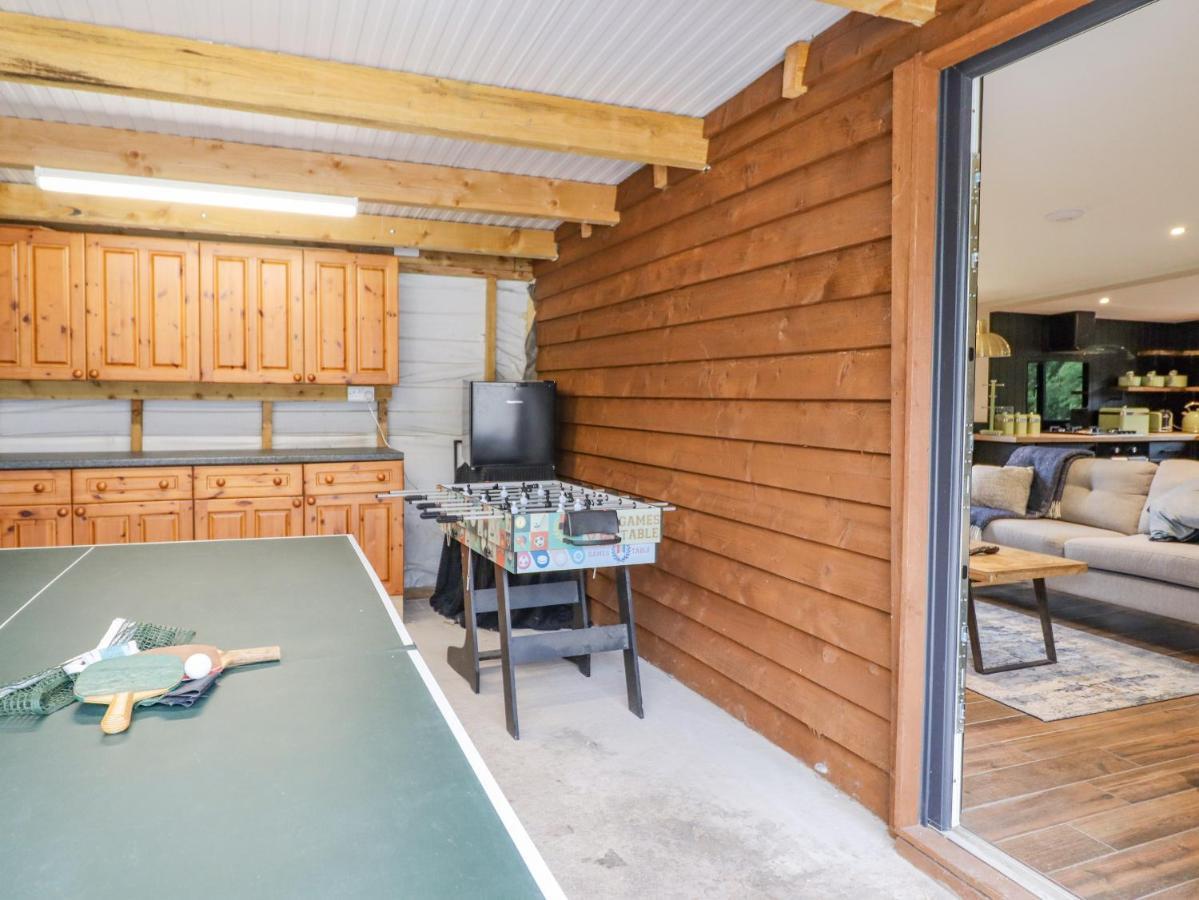 The Cabin At Evelyns Retreat Corwen Exterior photo